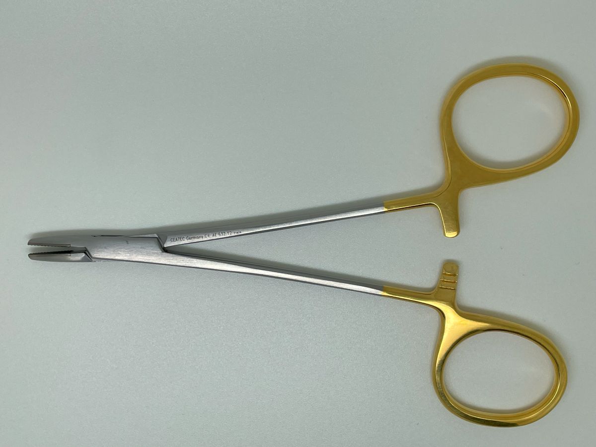 Derf Needleholder 12cm with TC Jaws