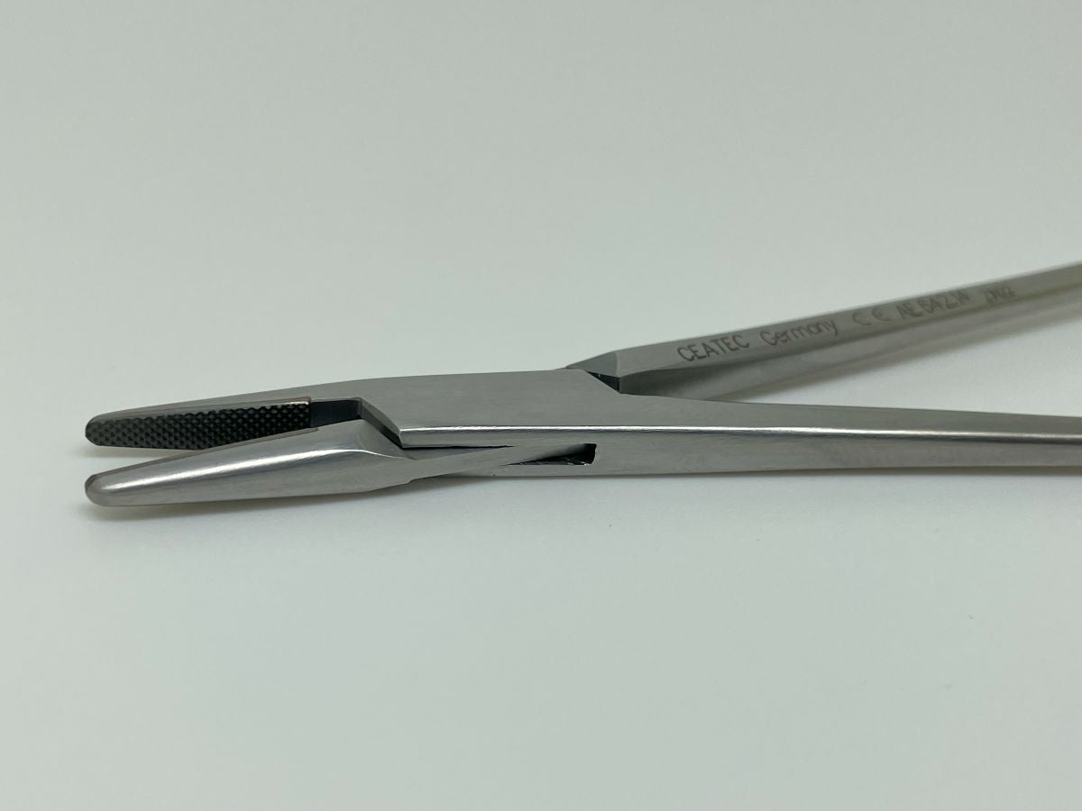 Mayo Hegar Needleholder 14cm with TC Jaws